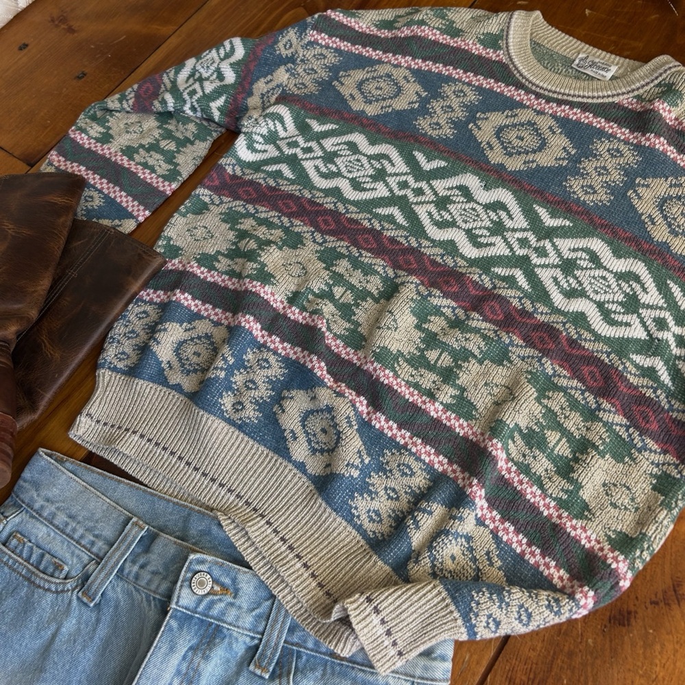 Vintage 90s patterned sweater